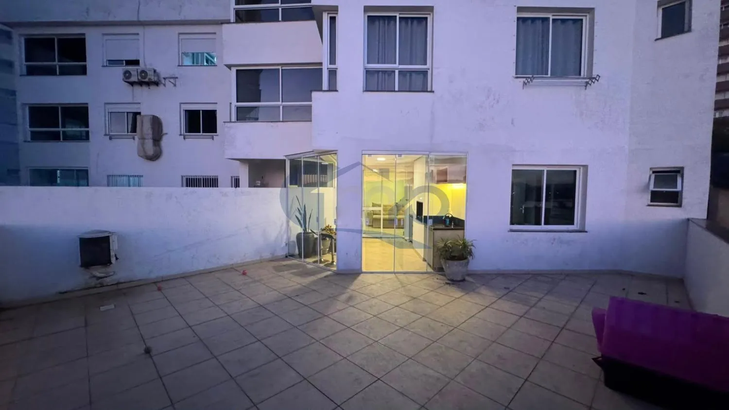 Imagem Apartamento a venda com 3 dormitorios no centro de Torres/RS
