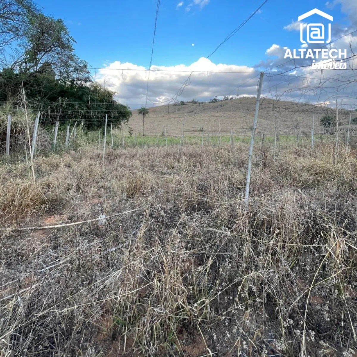 Imagem Chácara 1.000 m² à venda em Souza Lima, Poços de Caldas