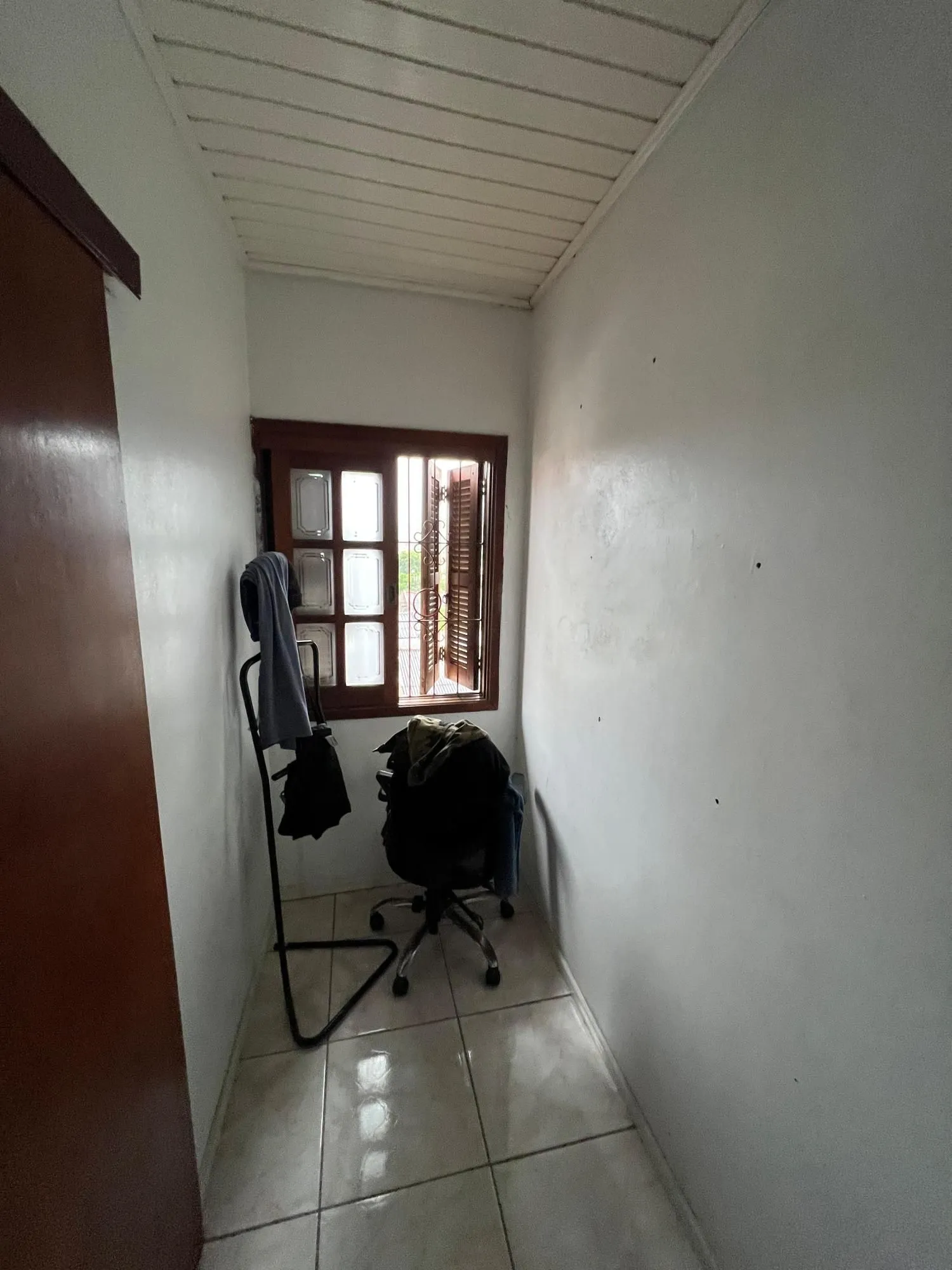 Imagem Casa Residencial Semimobiliada com 2 Suítes e Piscina em Viamão, RS
