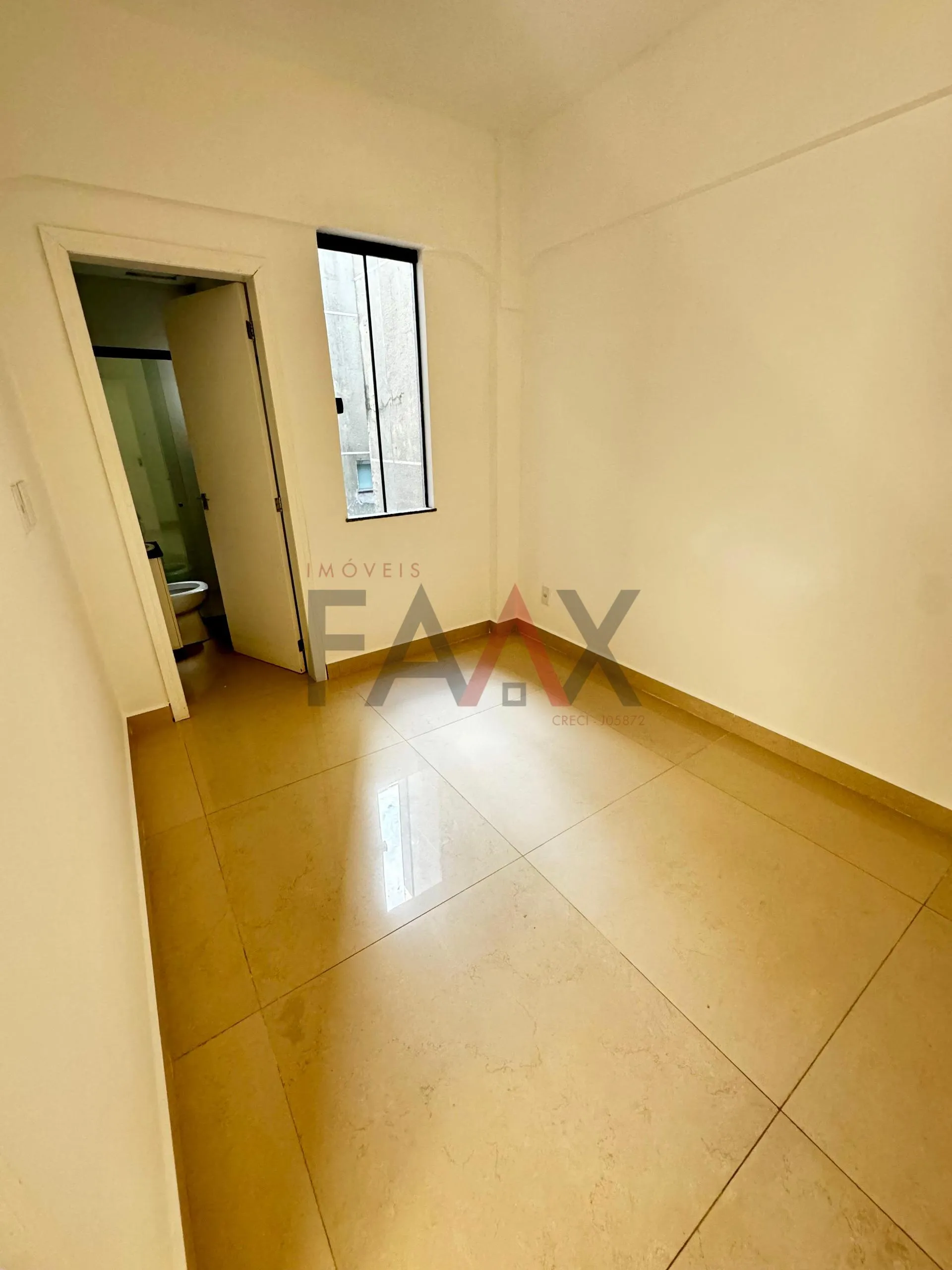 Imagem Apartamento à venda no CENTRO em frente a compania do corpo em GUARAPUAVA - PR