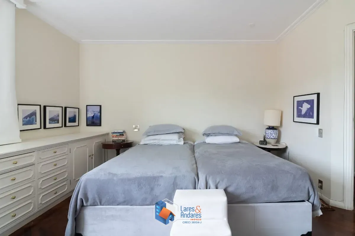 Imagem Apartamento para venda em Real Parque com 4 quartos, sendo 2 suítes, 251m²