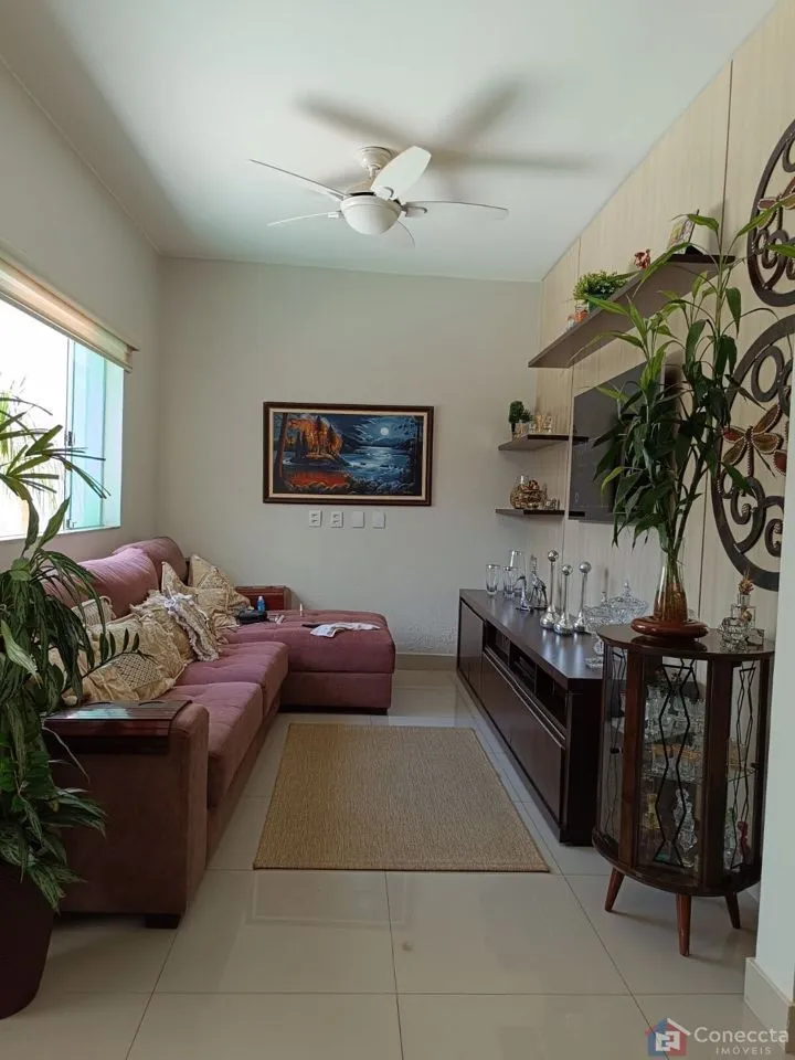 Imagem Casa à venda, 193 m² por R$ 950.000,00 - Valparaíso - Patos de Minas/MG