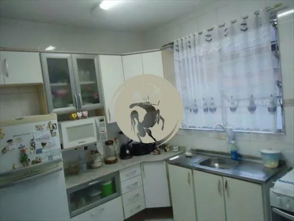 Imagem FICA NO SEGUNDO ANDAR LATERAL, EM PRÉDIO DE 03 ANDARES. PRÉDIO SENDO TODO REFORMADO PELA PROJEXE, ...