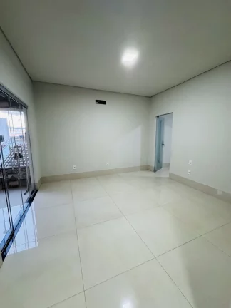 Imagem Sobrado à venda em Avenida - Goianésia/GO