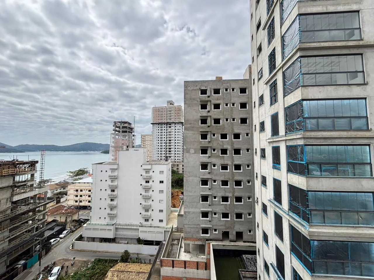 Imagem Apartamento com vista para o mar à venda com 144.65m2 por R$ 2.200.000,00