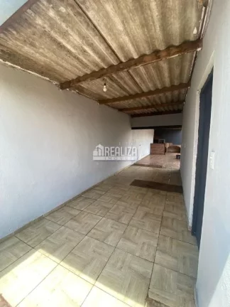 Imagem Casa de 2 dormitórios à venda no Residencial 2000, Uberaba