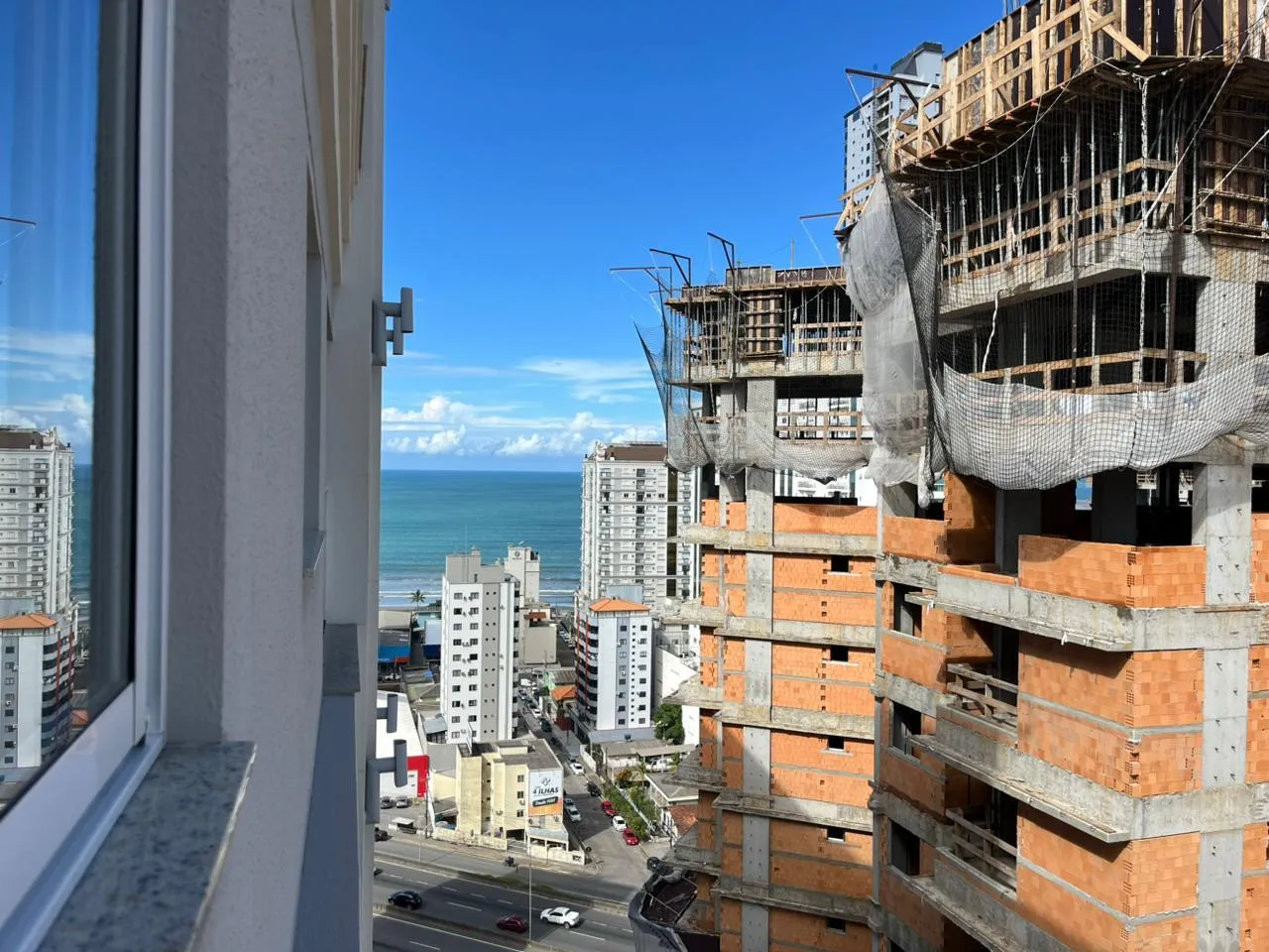 Imagem Apartamento com vista para o mar à venda com 68m2 por R$ 996.600,00