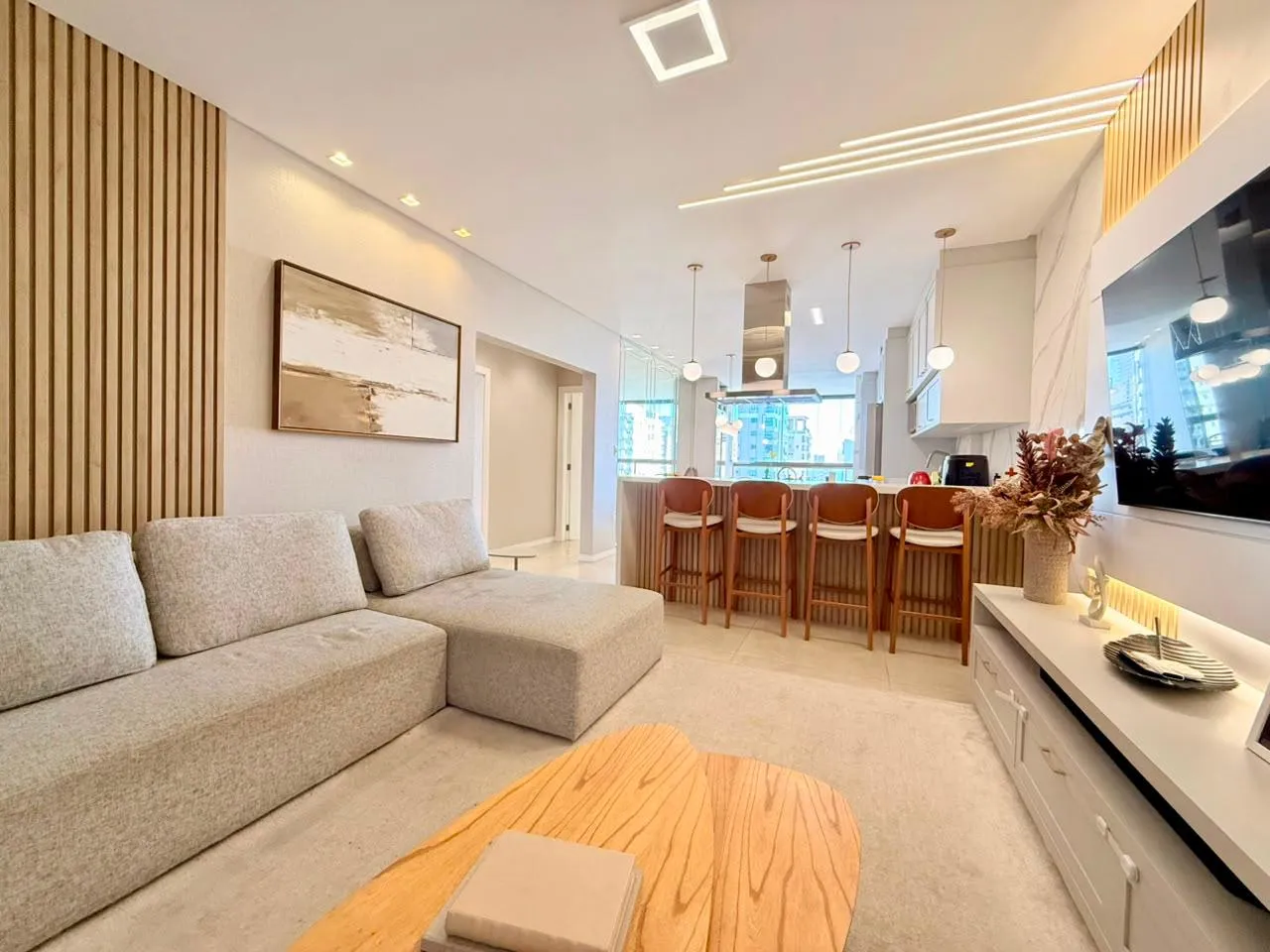 Imagem Apartamento à venda com 106.05m2 por R$ 2.400.000,00