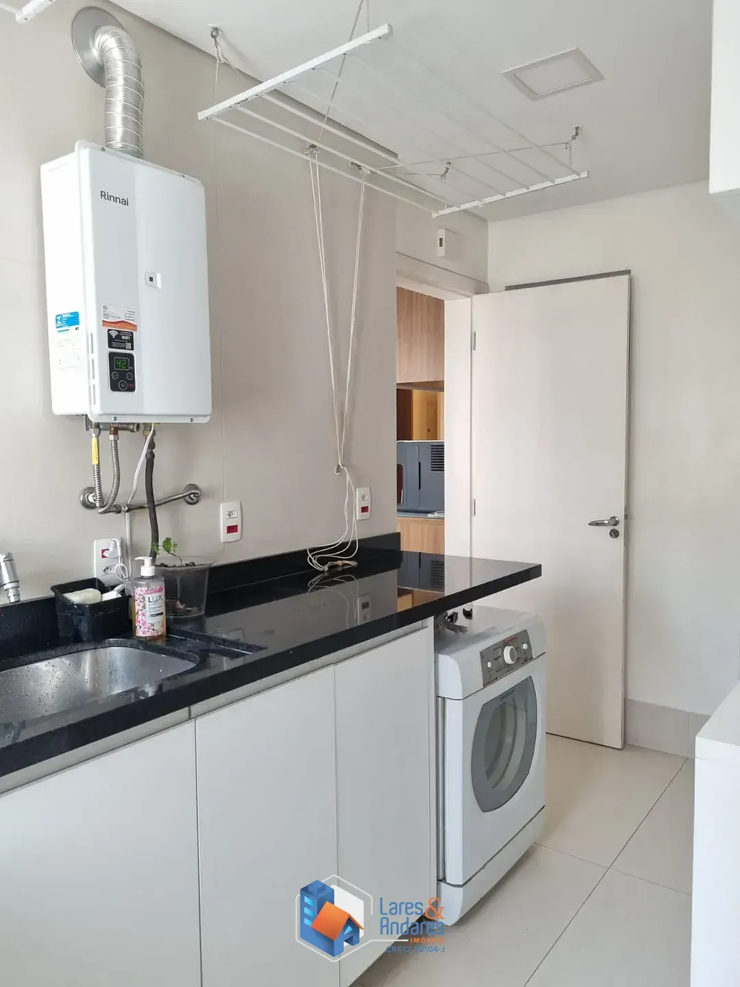Imagem Apartamento para venda e locação em Moema com 4 quartos, sendo 4 suítes, 178m²
