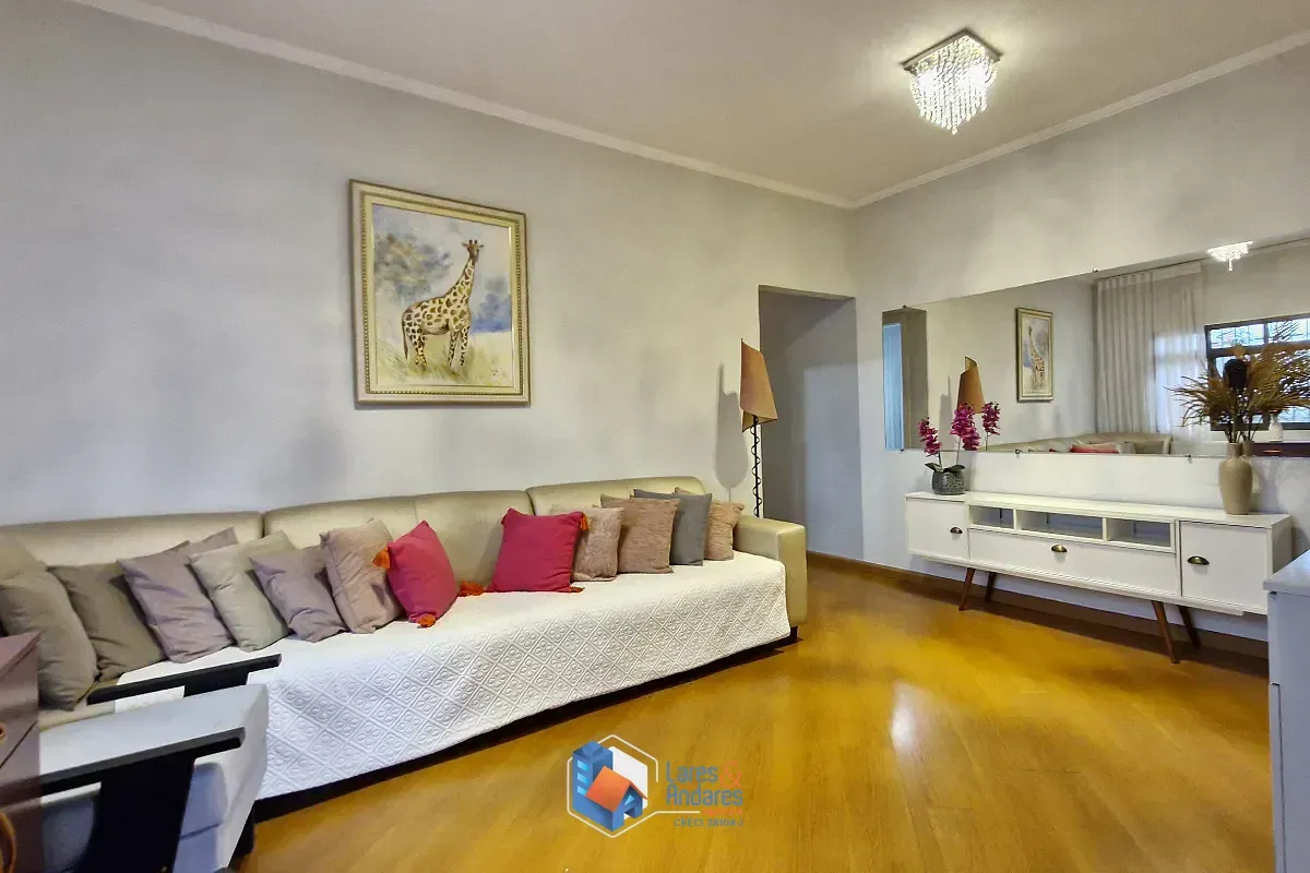 Imagem Casa para venda em Jardim Franca com 2 quartos, sendo 1 suíte, 105m²