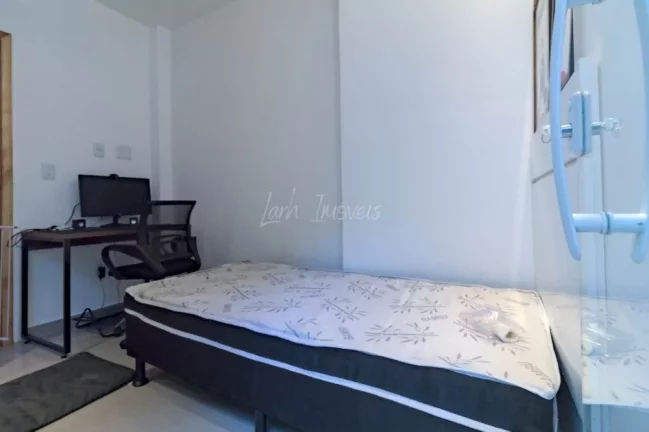 Imagem Amplo imóvel, com 73m² recém reformado e mobiliado, Botafogo