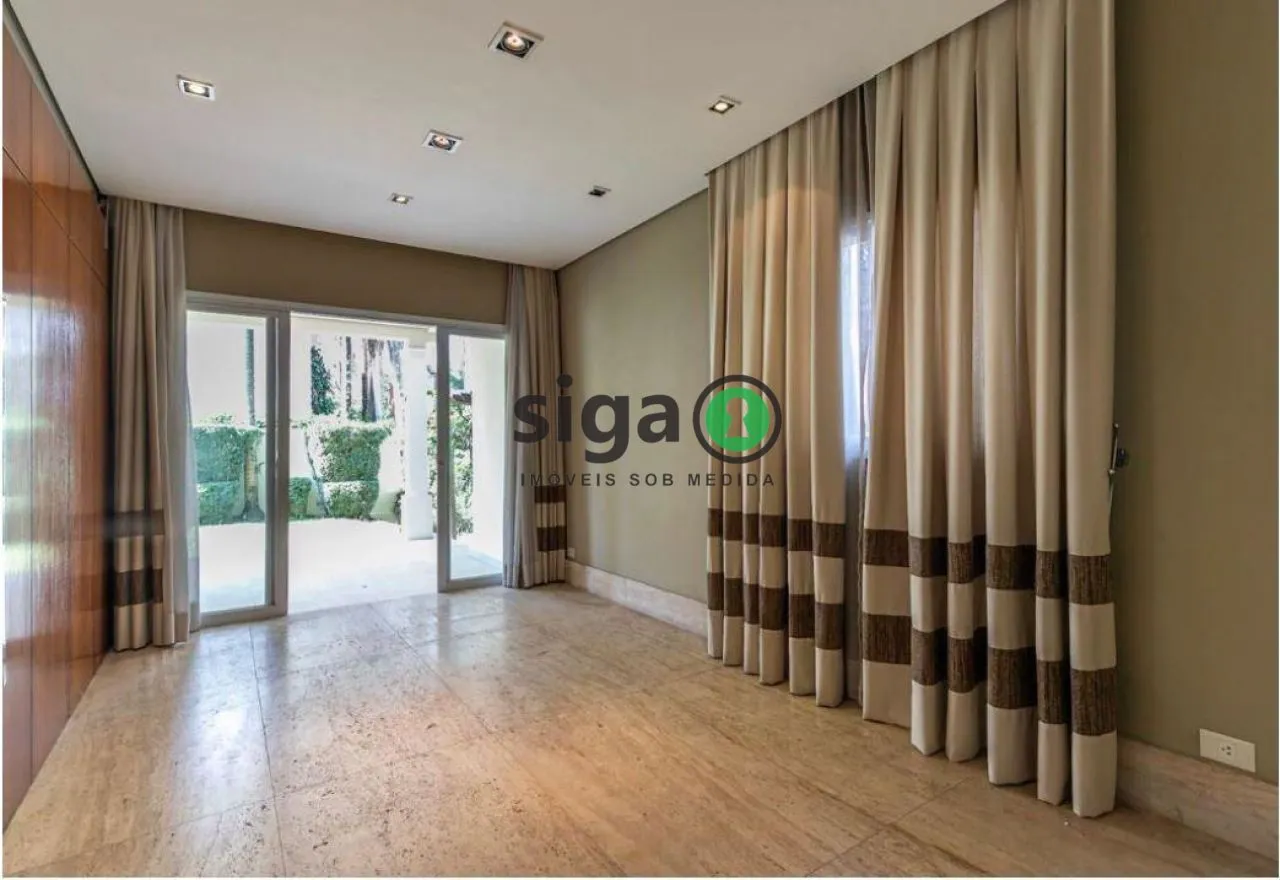 Imagem Casa em Condomínio a venda em Alto da Boa Vista com 4 quartos