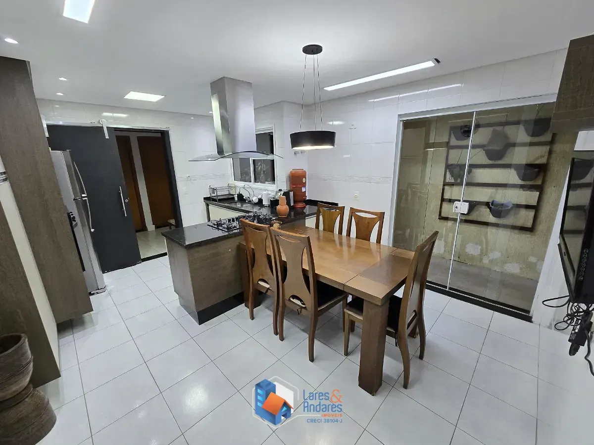 Imagem Casa para venda em Vila Mazzei com 3 quartos, sendo 3 suítes, 144m²