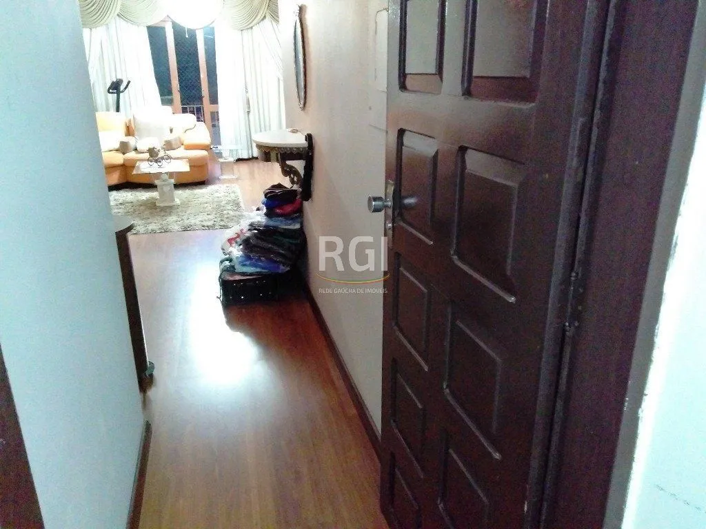 Imagem Cobertura para Venda - 323.99m², 3 dormitórios, sendo 1 suites, Partenon