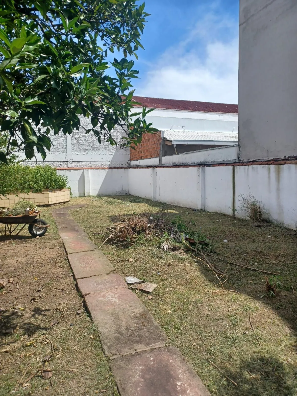 Imagem OPORTUNIDADE COMERCIAL - TERRENO DE 420M² PRÓXIMO AO BARRA SHOPPING SUL