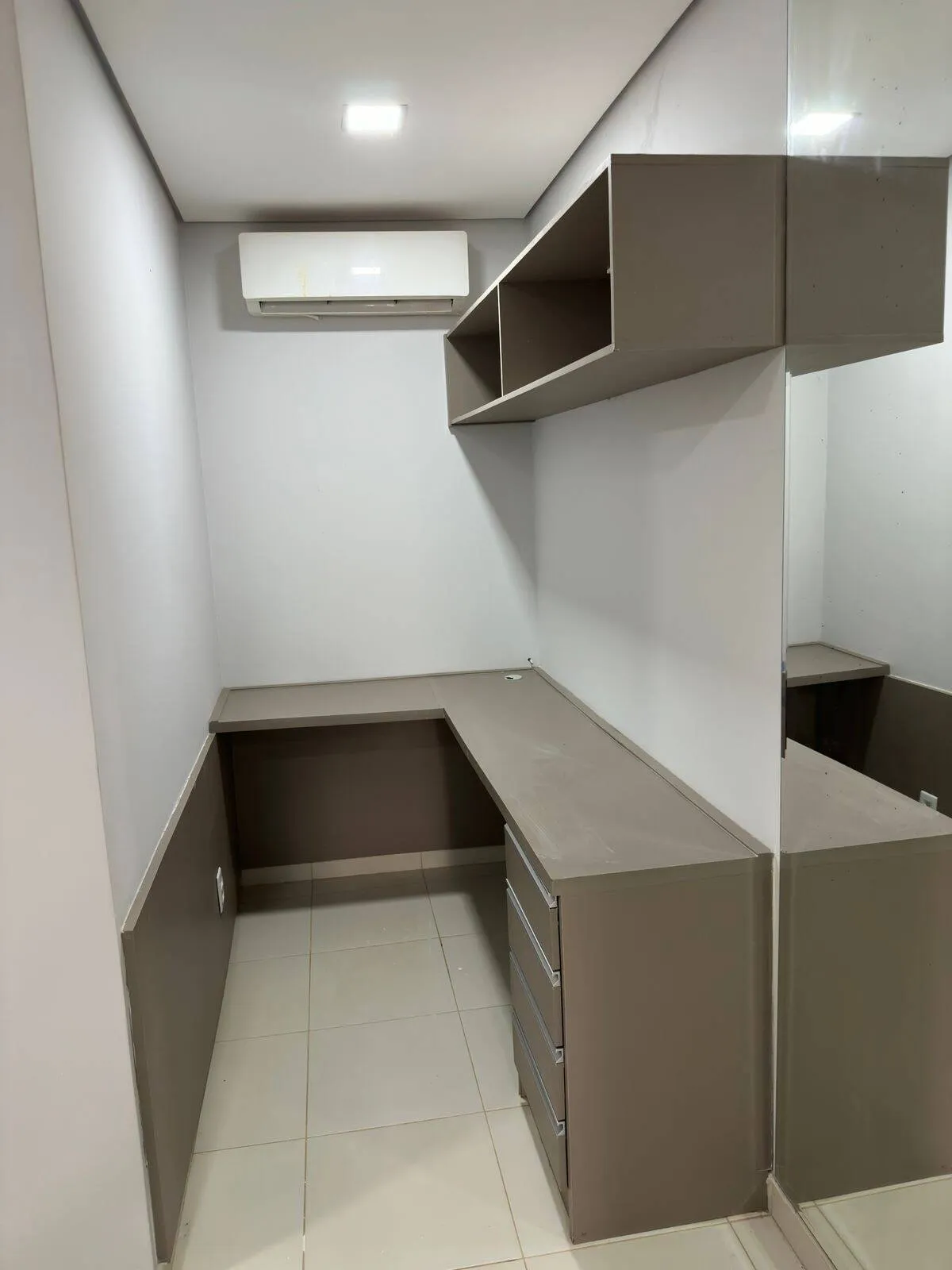 Imagem Sobrado 4 suítes Condomínio Belvedere I