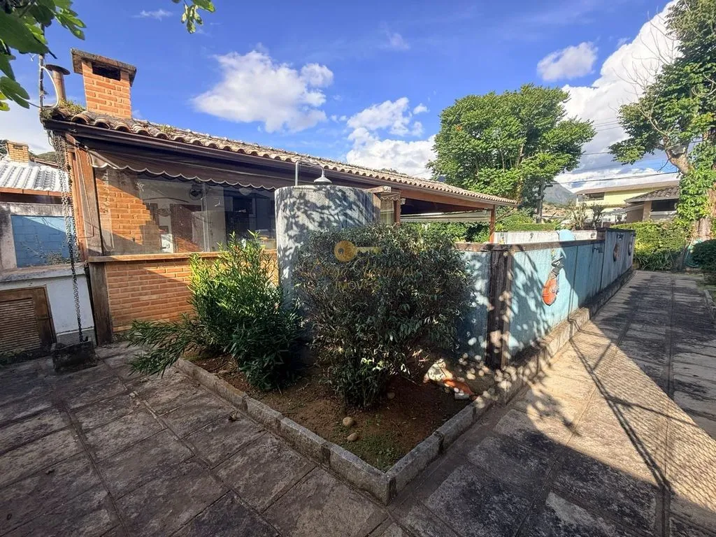 Imagem Casa em Condomínio para Venda em Teresópolis / RJ no bairro Vargem Grande