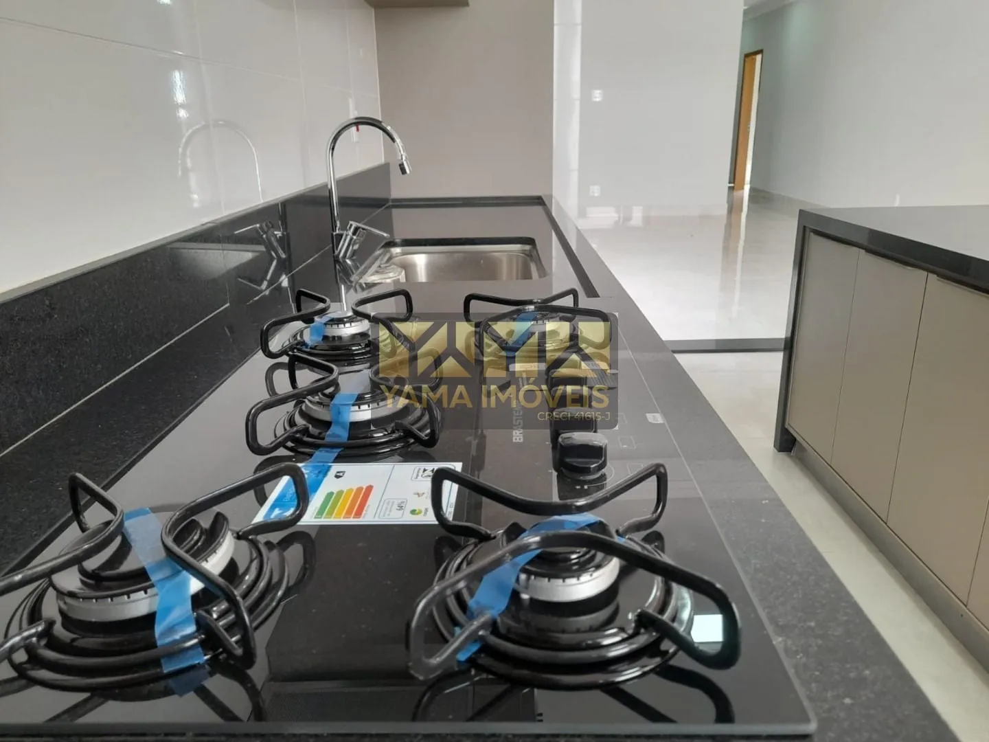 Imagem Condomínio Quinta dos Ventos - CASA A VENDA EM RIBEIRÃO PRETO-3 SUÍTES, 5 BANHEIROS, COM PISCINA
