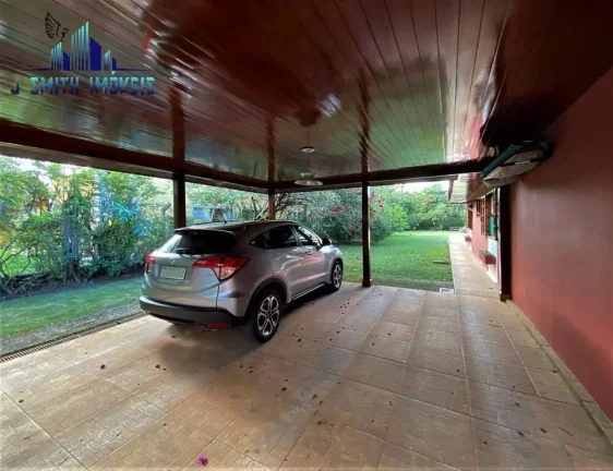 Imagem TÉRREA, 3 suítes, lote plano, piscina e gourmet, em bolsão fechado.