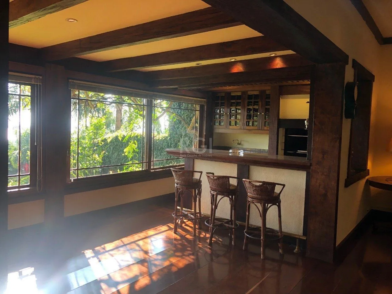 Imagem Casa Condominio para Venda - 420m², 3 dormitórios, sendo 3 suites, 2 vagas - Santa Tereza