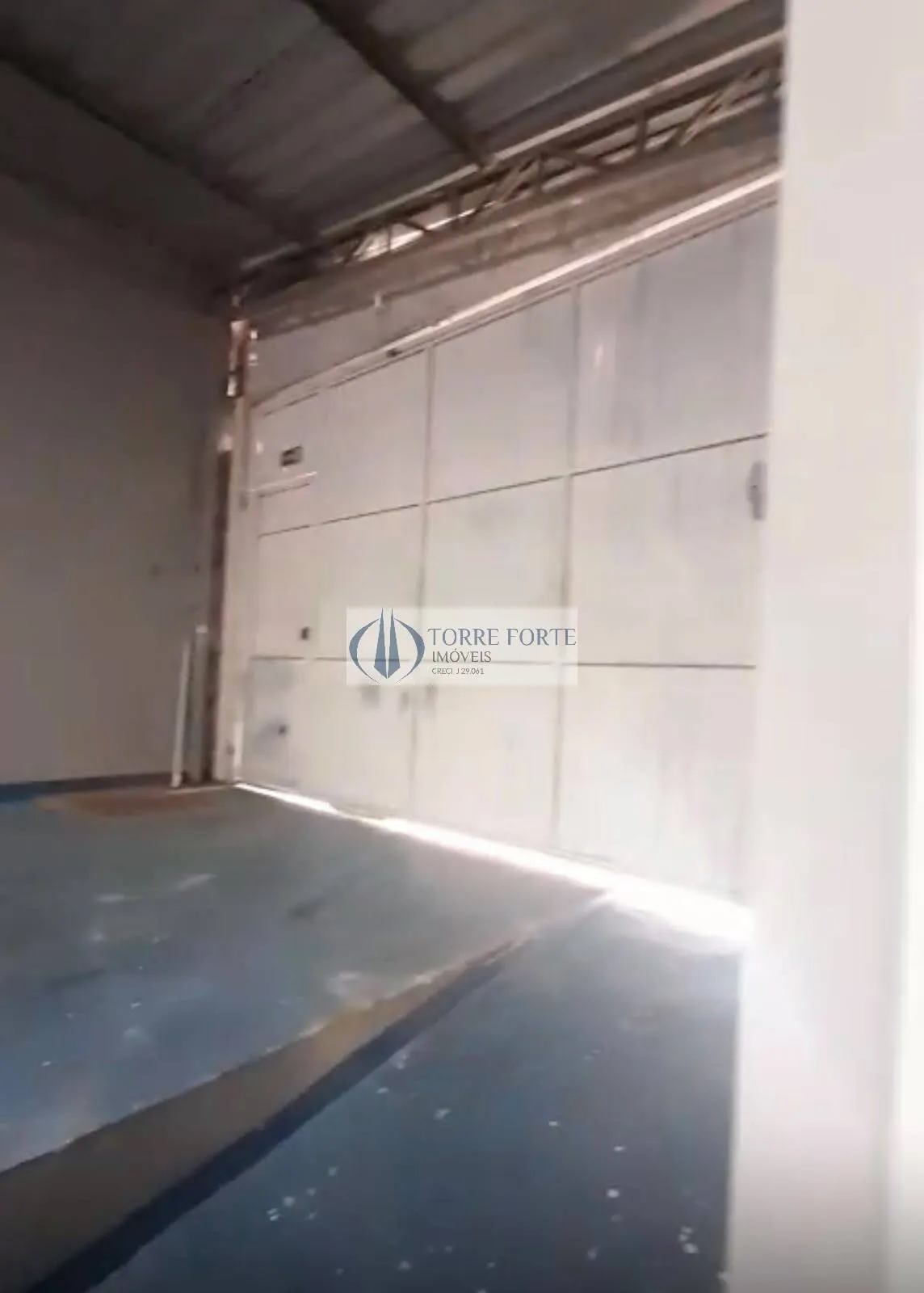 Foto do imóvel Oportunidade Prédio comercial para alugar com 350m2, Chácara California em Rua Júlio Colaço