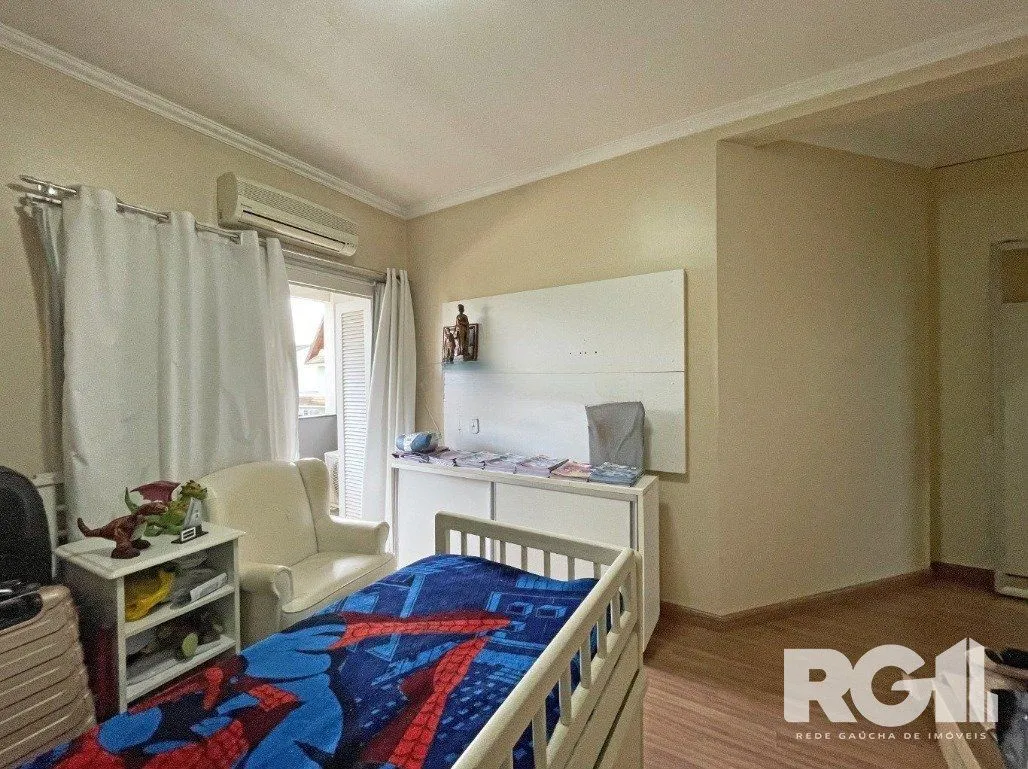 Imagem Casa em condomínio no Ecoville com amplo pátio