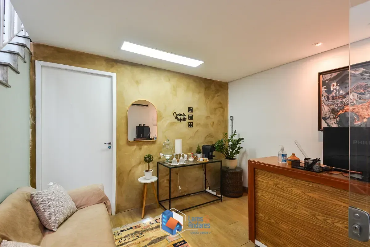 Imagem Casa para venda em Butantã com 3 quartos, sendo 1 suíte, 288m²