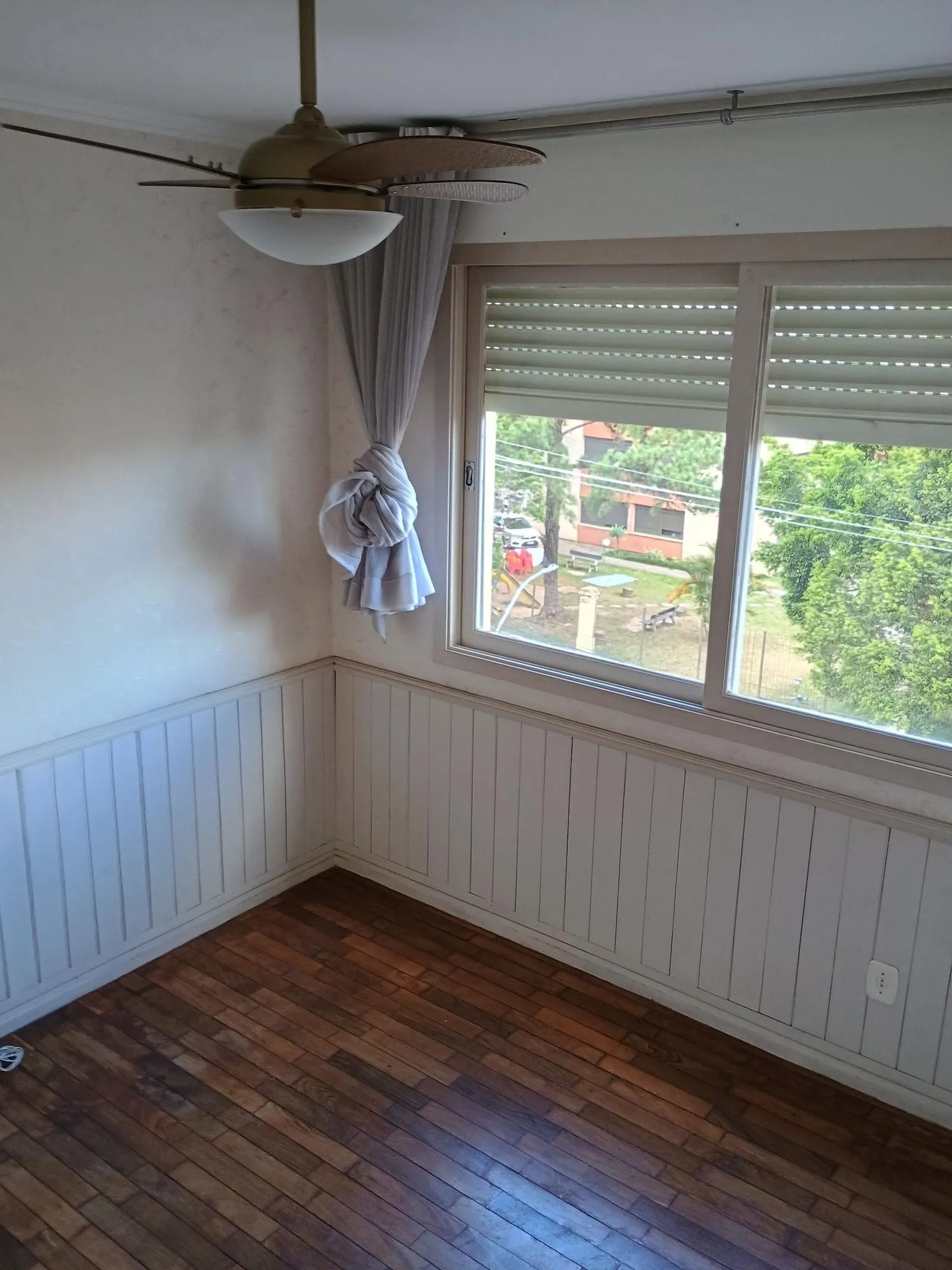 Imagem Apartamento com 03 quartos e 01 vaga à Venda no Bairro Rio Branco, Porto Alegre
