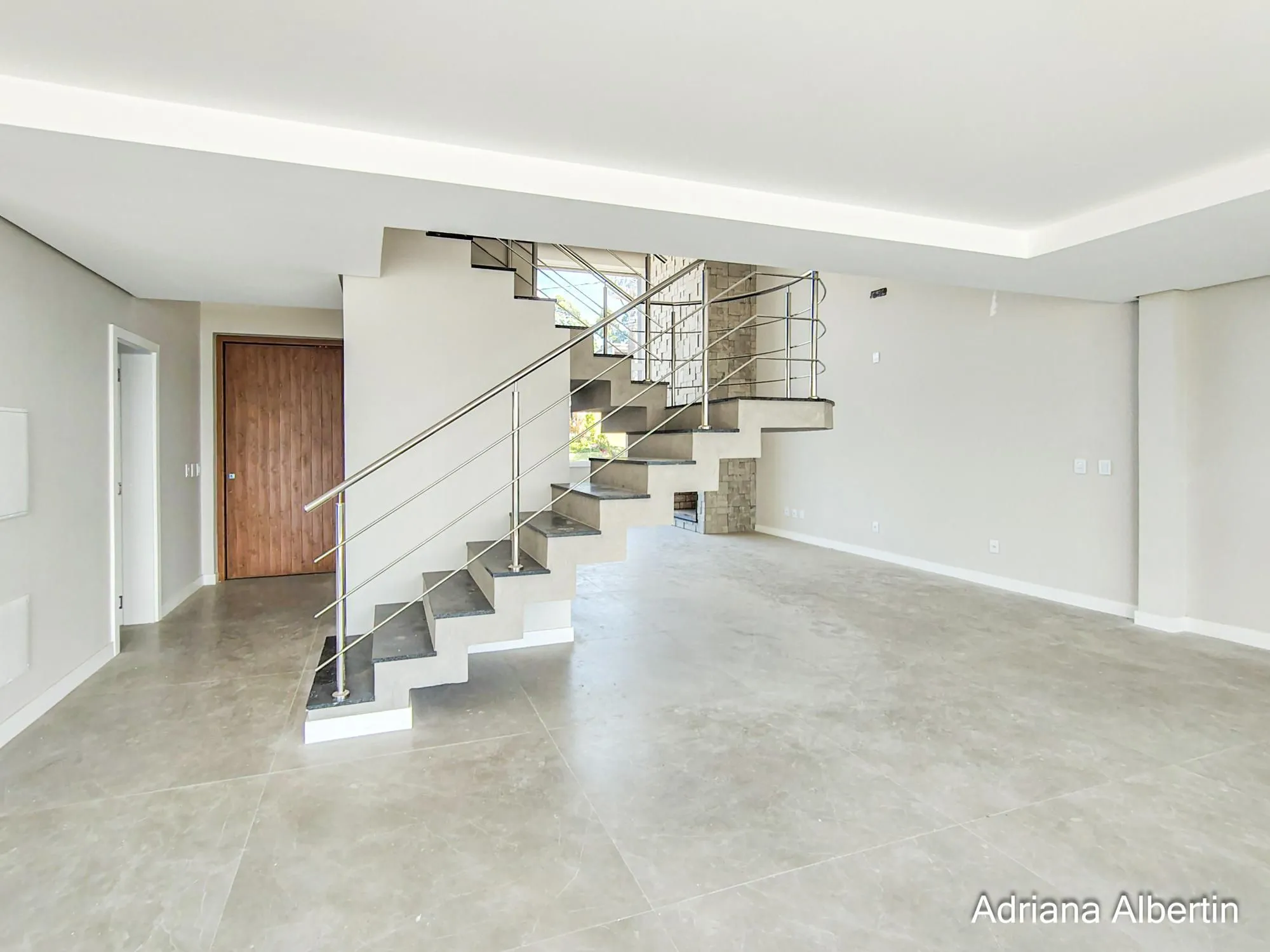 Imagem Casa em Alphaville com 3 suítes e pátio amplo