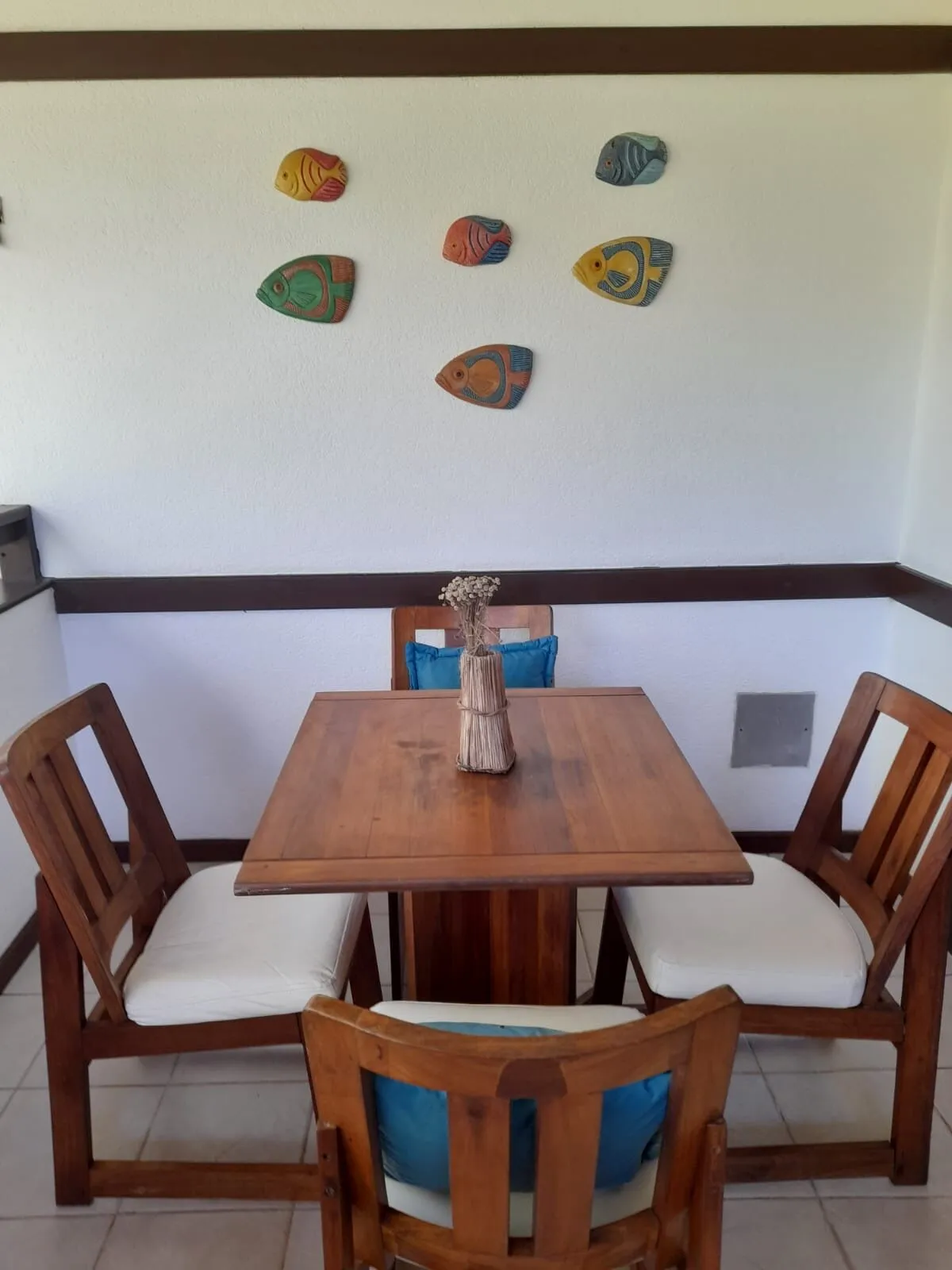 Imagem Apartamento duplex com 3 dormitórios em Praia do Forte.