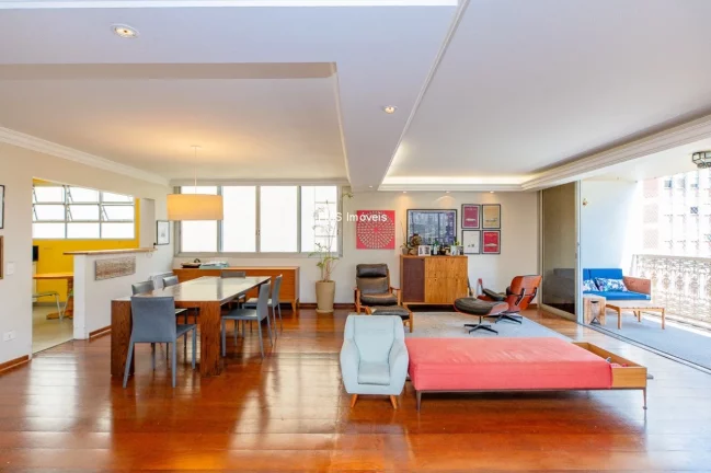 Imagem Apartamento no Itaim Bibi, São Paulo-SP: 3 quartos, 3 suítes, 1 sala, 4 banheiros, 3 vagas, 331m²!