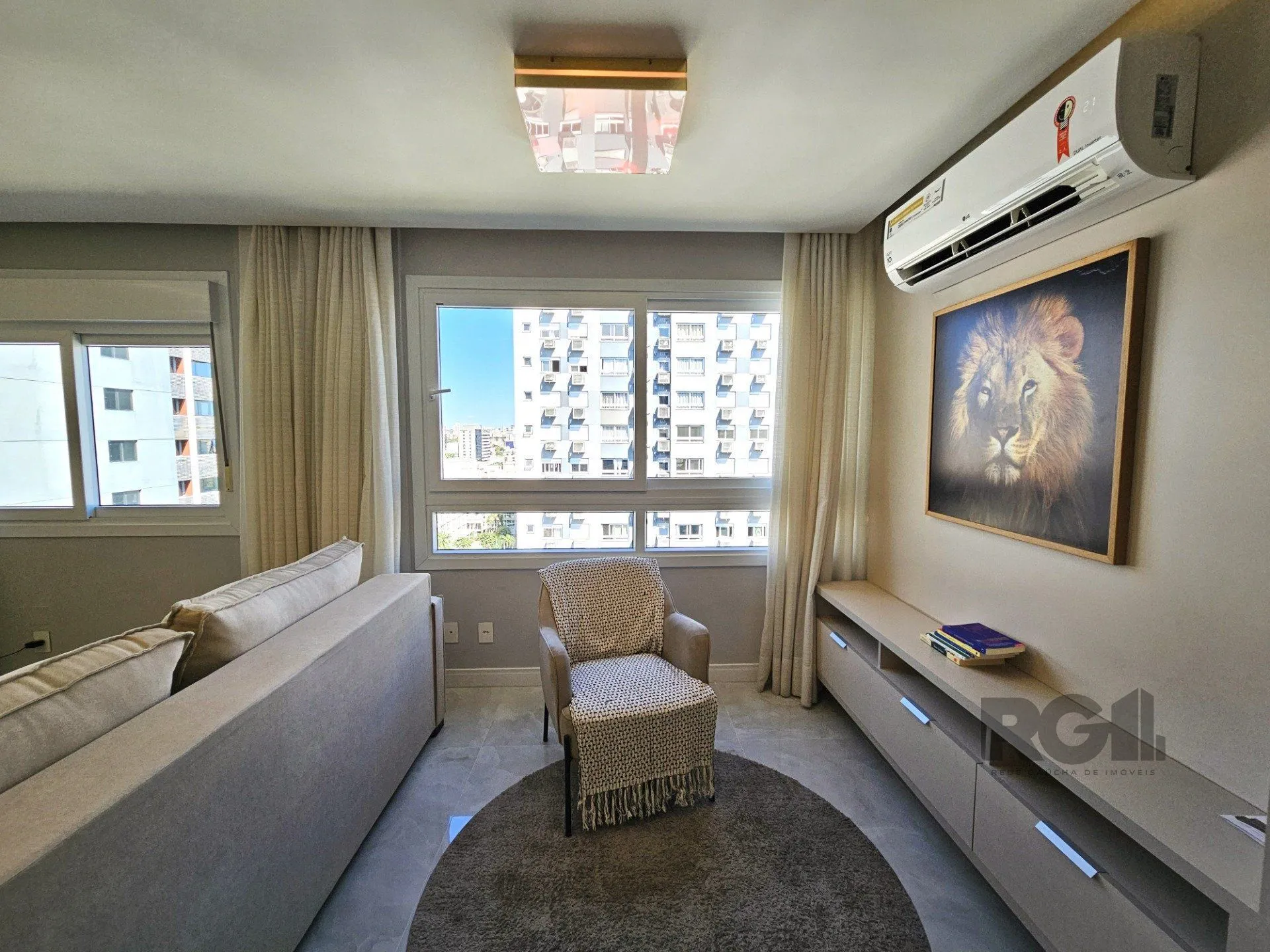 Imagem Apartamento para Venda - 67.43m², 2 dormitórios, sendo 1 suites, 2 vagas - Jardim Lindóia
