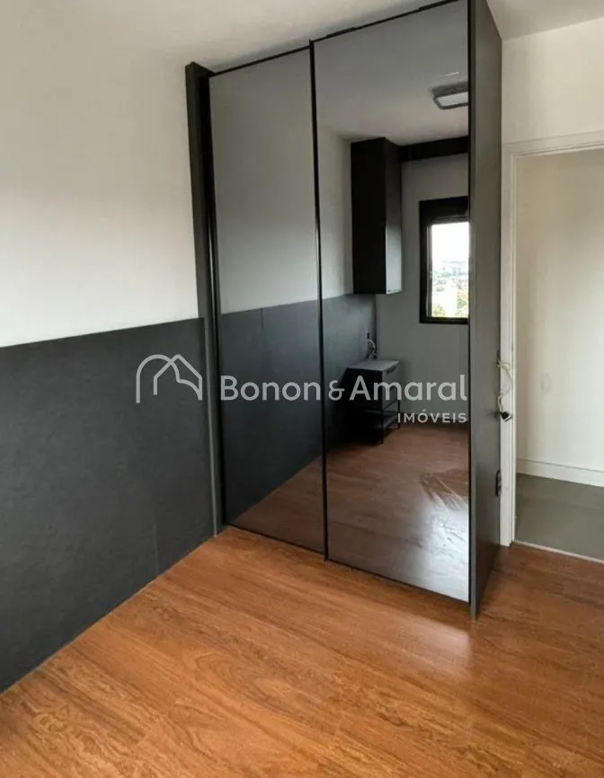 Imagem "Luxuoso Apartamento com Varanda Gourmet e Vista Deslumbrante no Taquaral"