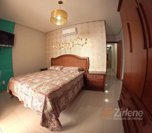 Imagem Belíssimo Apartamento de 3 Quartos na Praia do Morro