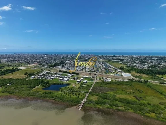 Imagem Sobrado com 05 suítes, com 400m2 de área construída