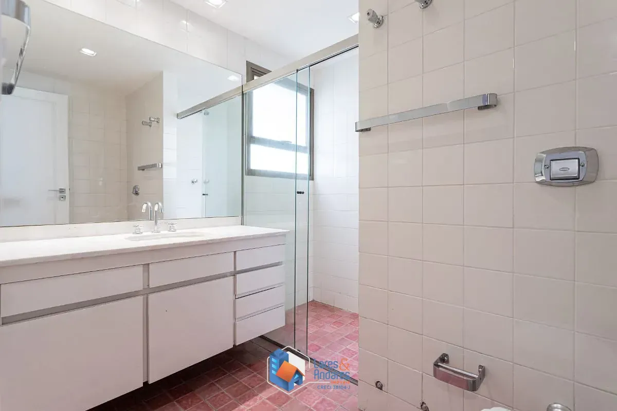 Imagem Apartamento para venda em Planalto Paulista com 3 quartos, sendo 1 suíte, 149m²