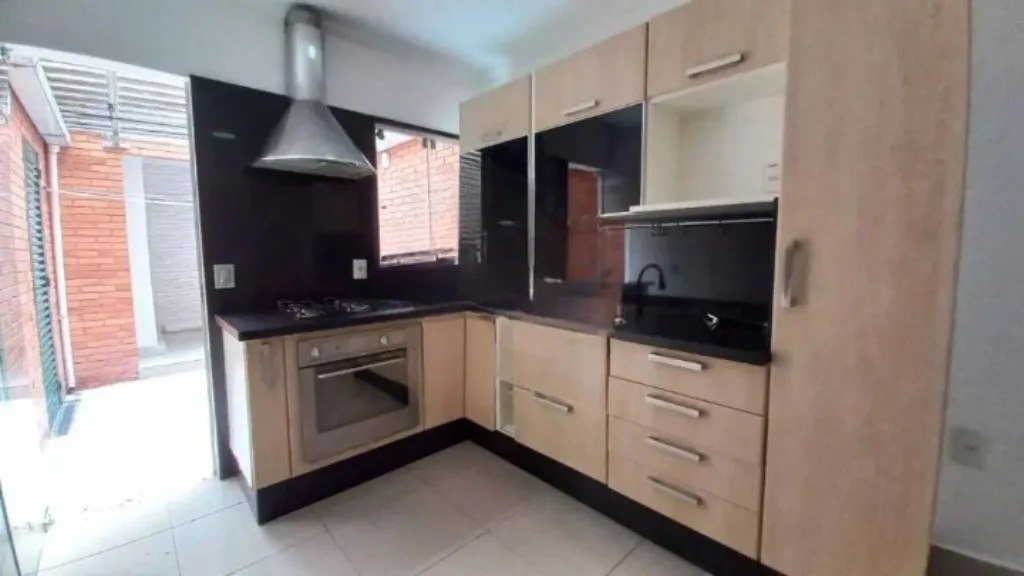Imagem Casa em condomínio no Demarchi, São Bernardo do Campo-SP, com 3 quartos, 1 suíte