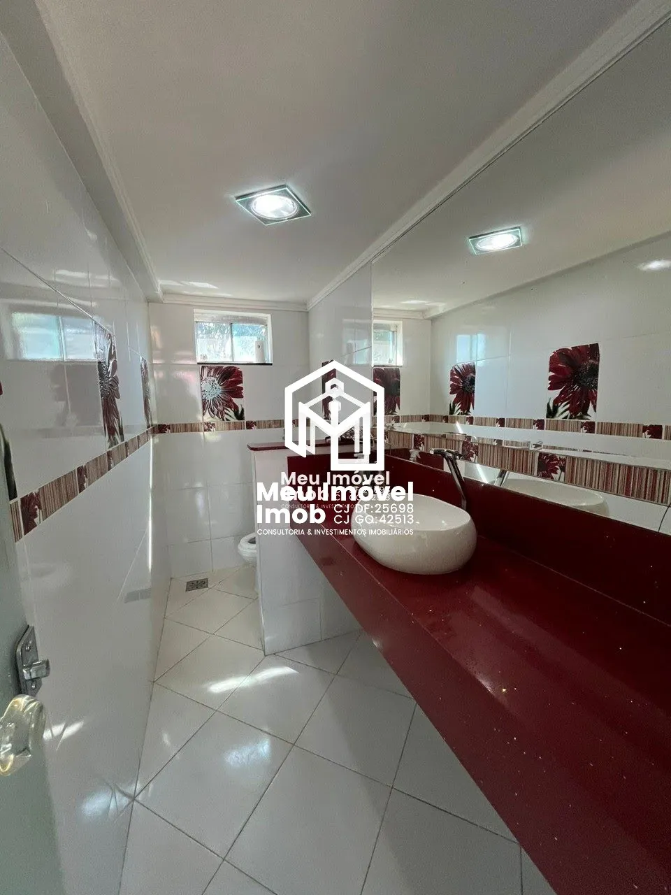Imagem Casa 3 Quartos 3 Suítes 3 Vagas 1.800m² Varanda Águas Claras