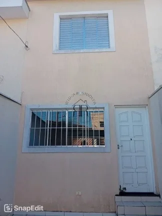 Imagem Casa à venda com 80m², 2 quartos e 1 vaga
Explore esta encantadora casa localizada no acolhedor ba...