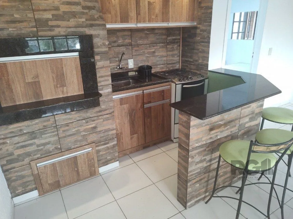 Imagem Vende ap. duplex, 2 dormitórios, 1 suíte, closet, ar split, salão de festa
