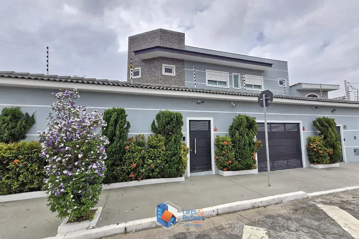 Imagem Sobrado para venda em Tucuruvi com 5 quartos, sendo 5 suítes, 382m²