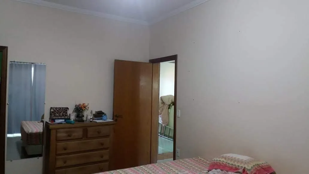 Imagem Casa à venda 3 Quartos, 2 Suites, 4 Vagas, 250M², Residencial Village Santana, Guaratinguetá - SP