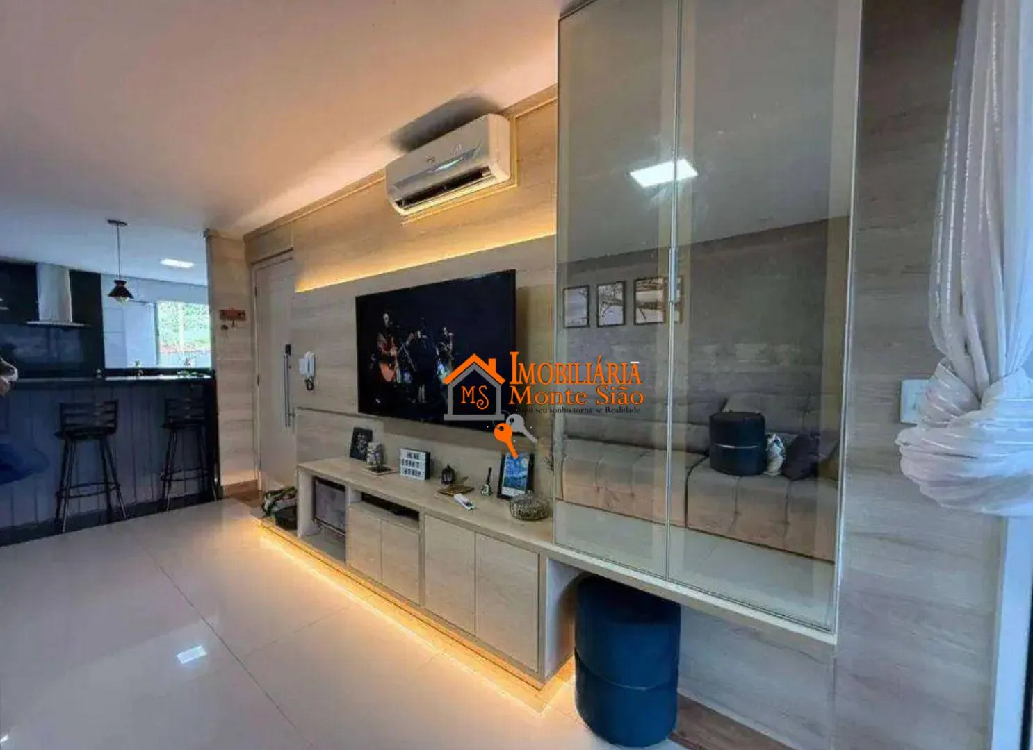 Imagem Sobrado com 3 dormitórios à venda, 228 m² por R$ 640.000,00 - Continental II - Guarulhos/SP
