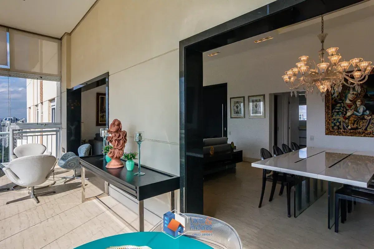 Imagem Apartamento para venda em Vila Andrade com 3 quartos, sendo 3 suítes, 200m²