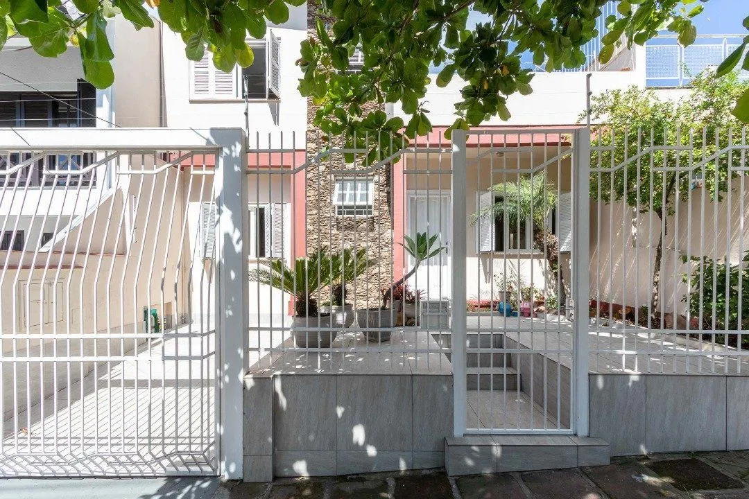 Imagem Sobrado para Venda - 150m², 3 dormitórios, sendo 1 suites, 1 vaga - Morro Santana