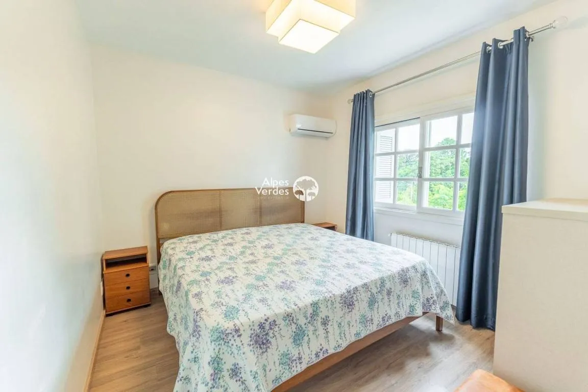 Imagem Vende-se Apartamento em Gramado, Bairro Bavária, com 3 quartos