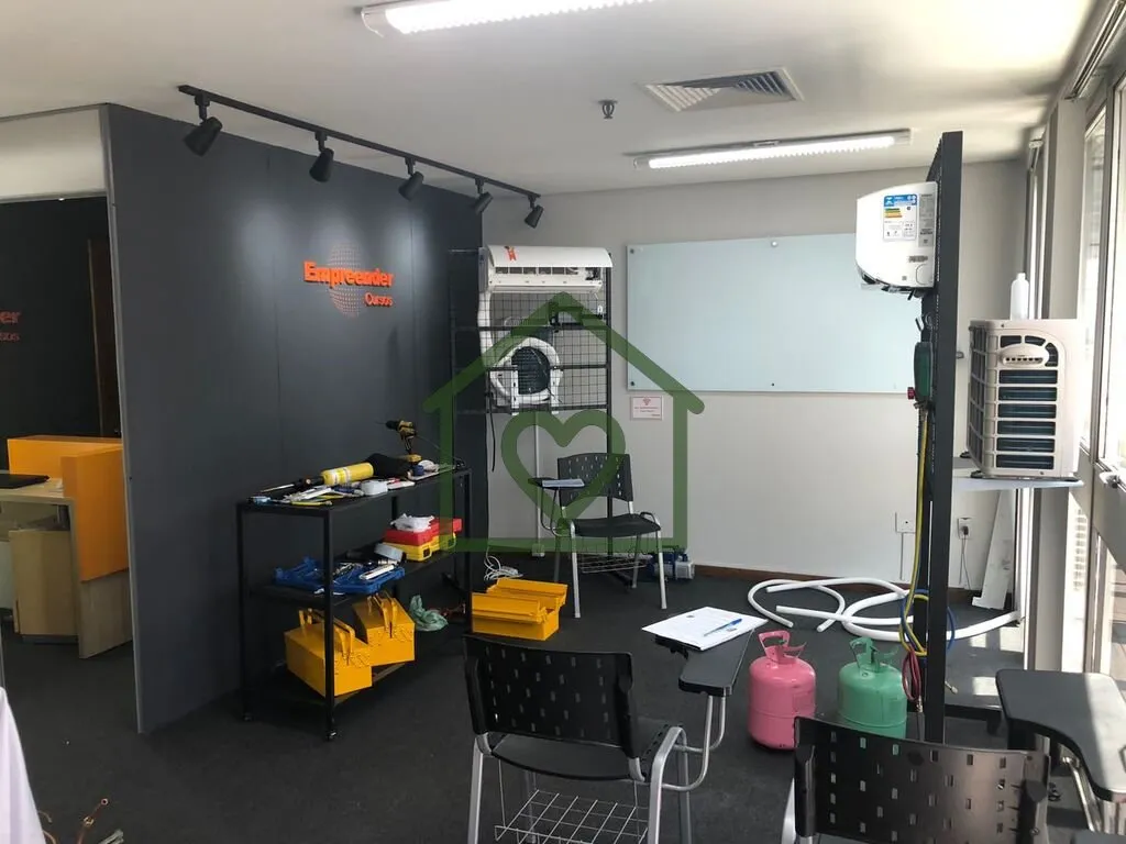 Imagem Sala comercial desocupada, com vista para o Guaíba, localização privilegiada, com 36 m² de área...