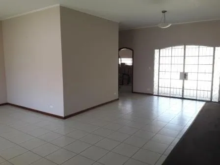 Imagem Casa à venda 4 Quartos, 1 Suite, 6 Vagas, 1350M², Jardim Residencial Doutor Lessa, Pindamonhangaba - SP