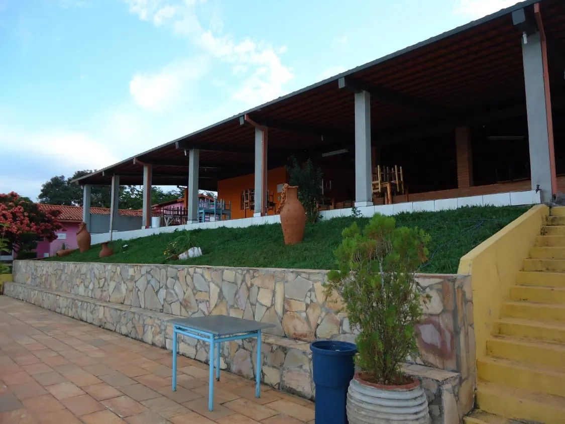Imagem Vendo um belíssimo sítio em Betim (Vianópolis) com 42.600 m² de extensão.