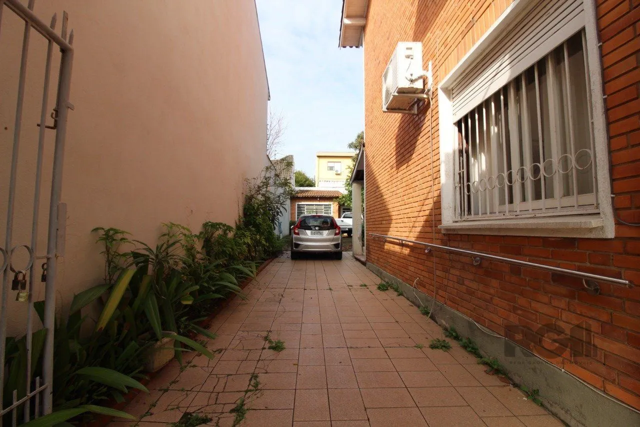 Imagem Casa à venda 4 quartos (dormitórios), suíte, 3 vagas - Partenon, Porto Alegre